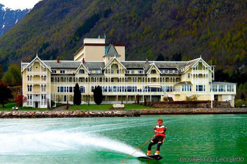 Kviknes Hotel Balestrand Exterior foto