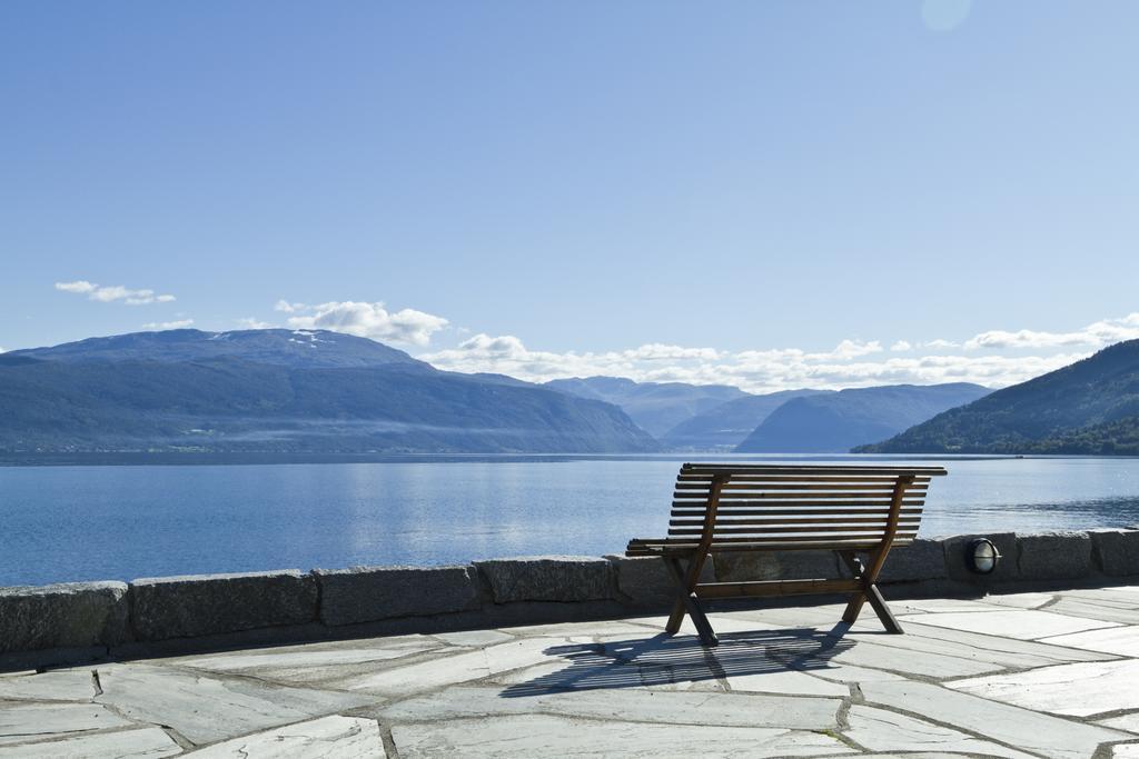 Kviknes Hotel Balestrand Exterior foto