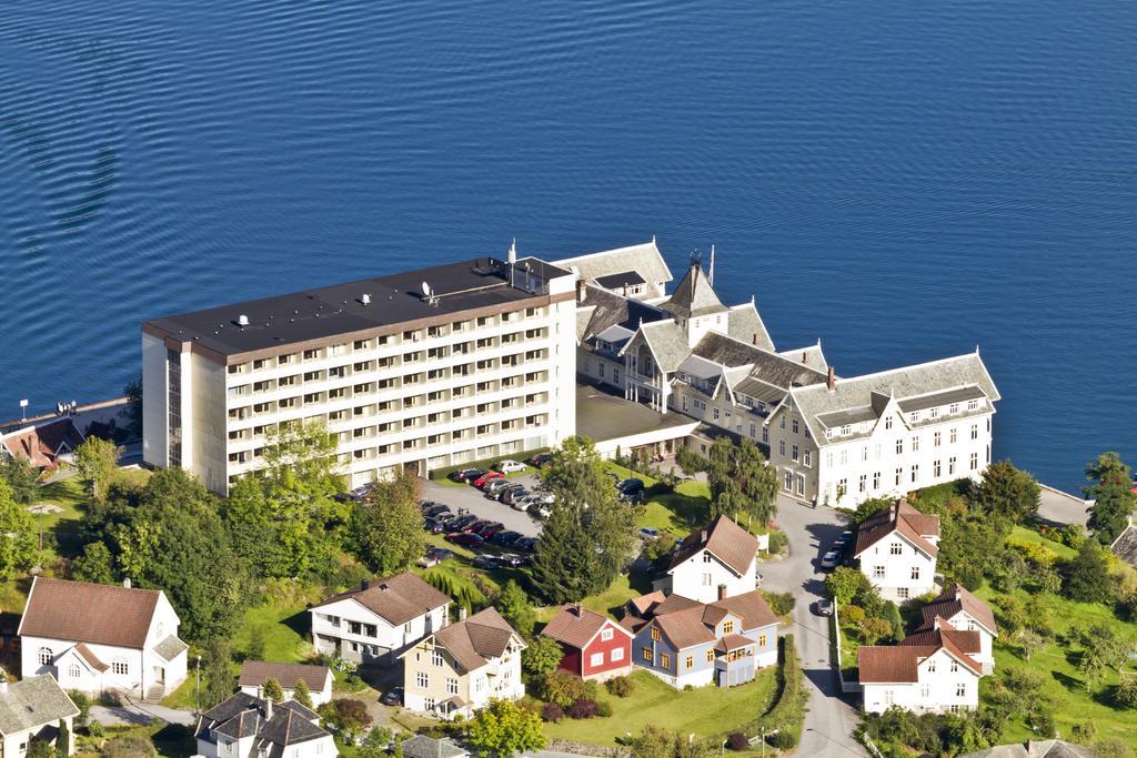 Kviknes Hotel Balestrand Exterior foto